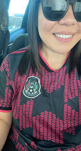 Mayra Saenz's Instagram, Twitter & Facebook