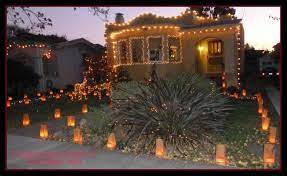 Spanish colonial homes spanish style homes spanish style interiors spanish house design spanish home decor spanish interior spanish decorations hacienda style homes christmas decorations. Couldn T I Make A Solar Version With Paper Bags Sand And Strings Of Solar Lights Country Chic Cottage Spanish Bungalow Christmas Tree