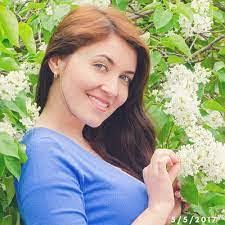 Vera Hackett's Instagram, Twitter & Facebook