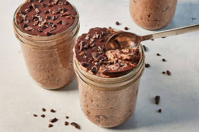 Brownie Batter Overnight Oats