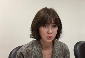 Li is noted for her roles in the dream of red mansions (2010), the founding of a party (2011), white deer plain (2017), princess agents (2017), joy of life (2019), jade dynasty (2019). 45å²è¿˜å•èº« å°æ¹¾çŸ¥åå¥³æ˜Ÿå¸¸è¢«ç²‰ä¸å‚¬å©š å'è¡¨ å¯‚å¯žçˆ±æƒ…è§‚ èŽ·èµž ç»´ç»´