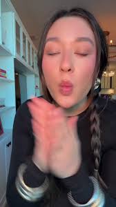 I just know lives will be changed by this thread #holyshitproducts #worthit  #skincarefavorites #monthlyfavorites #fyp #trending #stitchthis