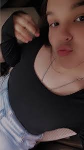 Lacey Mayle's Instagram, Twitter & Facebook