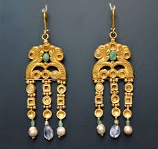 .egyptology , egyptian gods, gold egyptian jewelry, deities, gods jewelry, superstition jewelry earring information: Byzantine Gold Earrings From Egypt Illustration World History Encyclopedia