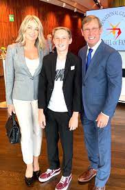 Nadia elena comăneci conner (uk: Nadia Comaneci On Twitter Happy Thanksgiving Thankful Family Bartconner Dylan