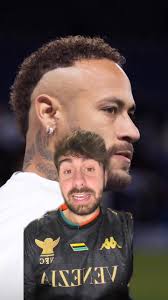 Lamine Yamal el Dj del vestuario y la música que pone #footballtiktok  #DeportesEnTikTok #lamineyamal #LaLiga #FCBarcelona