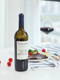 Excellent Vin Francais Vous Pouvez Profiter Des Box Et Accessoires De Degustation De Vins Et Partager Avec Vos Proches Vinroug Vin Vin De France Cadeau Vin