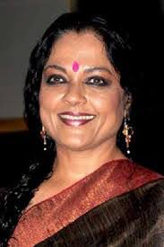 Flora Jacob's Instagram, Twitter & Facebook