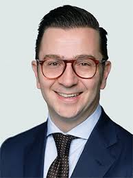 Laut mehrerer studien unter deutschen. Dirk Kars