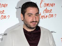 По мотивам комиксов рене госинни и альбера удерзо о галлах астериксе и обеликсе. Mouloud Achour La Biographie De Mouloud Achour Avec Voici Fr