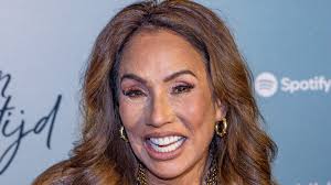 Patty Brard (70) kondigt 'gezinsuitbreiding' aan: 'Lilly is er!'