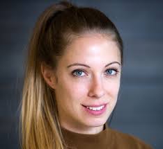 Címke: barna tamás