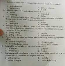 Guling depan adalah gerakan menggulingkan tubuh ke depan dengan cara membulatkan badan atau biasa juga disebut. Tolong Bantu Jawab Yaa Brainly Co Id