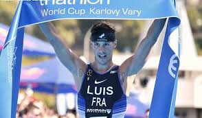 French olympic hopeful vincent luis, has been dedicating his year to training towards earning france a gold medal. Video Train With World Champion Vincent Luis Only Thing Missing Is An Olympic Medal Triathlon Today