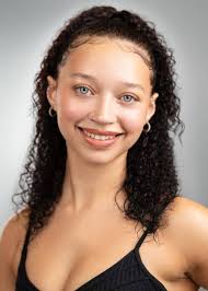 Carly Darnell's Instagram, Twitter & Facebook