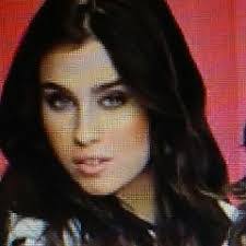 Tori Neumann's Instagram, Twitter & Facebook