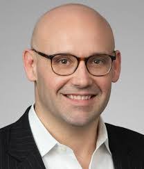 Justin Hamill's Instagram, Twitter & Facebook