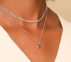 Pretty Jewelry Under 100 Mejuri jenn im links necklace. pretty jewelry under 100
