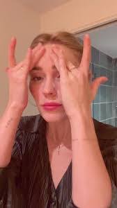 Claire Randolph's Instagram, Twitter & Facebook