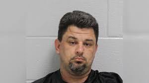 Eric Vinson's Instagram, Twitter & Facebook