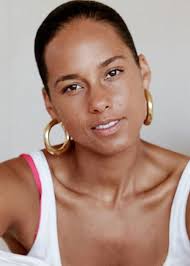 Selling more than 42 million albums world wide, alicia keys has become known as one of the. Alicia Keys Go To Mascara Is A Classic Beauty Crew