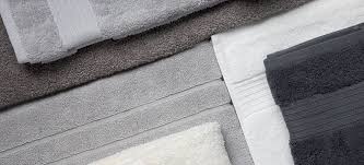 Bath sheets and bath towels both have the same function of drying the body after a. The Difference Between A Bath Sheet And Bath Towel I Soak Sleep
