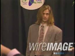 Brad pitt (and his hair) just keeps getting hotter with age. Blonde Brad Pitt Long Hair Youtube