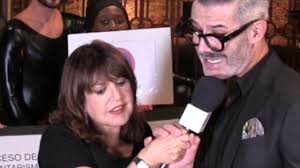 🚫Prohibido Aparcar ❤️ Loles León & Isaac Salido con las Señales de Trafico