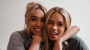 We're lisa and lena and this is our youtube channel xll! Sind Lisa Und Lena Bald Wieder Platz 1 Auf Tiktok