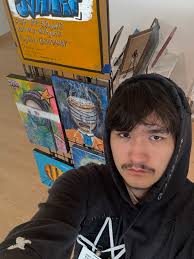 Jonathan Olson (@jhyunart_)