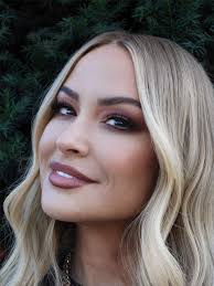 SundayVibes Anastacia 🔥🤘