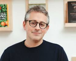 Brandon Hoops's Instagram, Twitter & Facebook