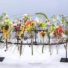 Since When Do I Like Strawflower So Much That Verveflowersmarlborough Has Some Flower Voodoo Going On That S Making Me Love The Things Bloemen
