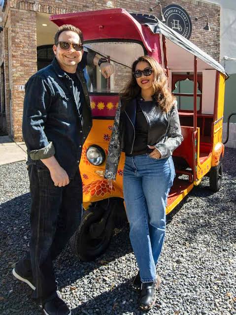 Murder-Suicide Victims Identified as Wife and Kids of Houston Restaurant  Owner