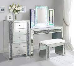 No makeup makeup looks or other looks where the makeup is too subtle to see easily must have i only use the round mirror for putting on makeup. Everly Quinn Westerville Glam Diamonds Makeup Vanity Set With Mirror Wayfair Ca