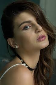 Melanie Plum's Instagram, Twitter & Facebook