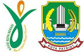 Petugas membawa pasien ke ruang igd tambahan di rsud bekasi, jawa barat, rabu (23/6/2021). Pengadaan Interior Di Rsud Kota Bekasi Mengarah Ke Satu Merek Harapan Rakyat Online