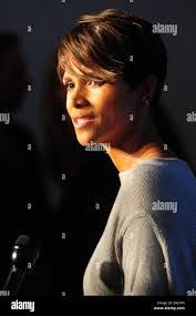 Dion Simms's Instagram, Twitter & Facebook