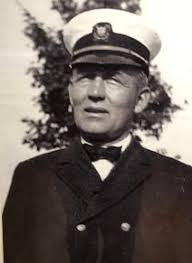 Descendants of famed Coast Guard Station Ludington chief visit maritime  museum.