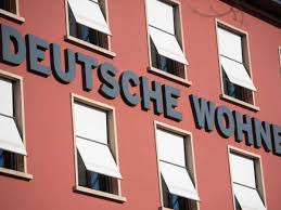 The company offers various asset management services such as modernization and maintenance, sales and leasing, support for tenants and management of tenancy agreements. Deutsche Wohnen Verdient Dank Steigender Mieten Mehr Wirtschaft