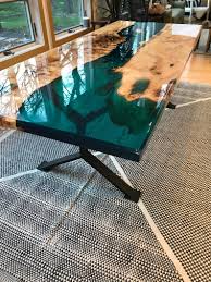 Table A Manger De Fleuve De Resine Turquoise Etsy In 2020 Wood Table Design Wood Resin Table Resin Table