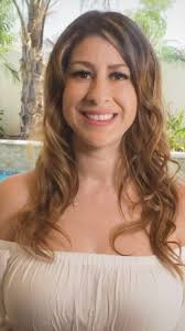 she cute! and could be yours! 😉 Is a pool a MUST- HAVE in AZ?? Contact me  today and let's turn your real estate dreams into real life✨ Karoline  Becnel