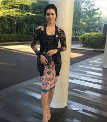 Kebaya Brokat Modern 2019 Kebaya Kutu Model Kebaya Modern Galeri Busana Dan Baju Muslim