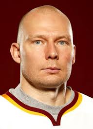 Player photos for the 2000-01 Richmond Renegades at hockeydb.com