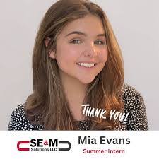 Rebekah Cain's Instagram, Twitter & Facebook