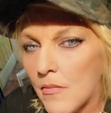 Is anyone else having problems with their internet in Fowl River, Alabama?