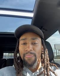 Shoutout @applemusic for the support and the featured playlists first week  of releasing Rodeo!, And thank you to everyone who has been streaming and  downloading my music and content may God bless you ...