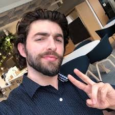 Michael Pompili (@50shad3sofcray)