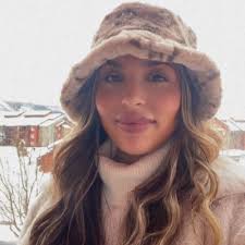 Denise Mata (@denisemata_)