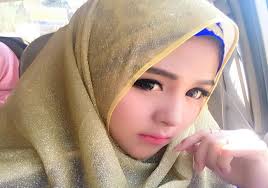 Terlihat buncit, nyatanya cewek ini cantik bak putri raja. Gambar Wanita Cantik Berhijab Terbaru Ilmu Pengetahuan 7